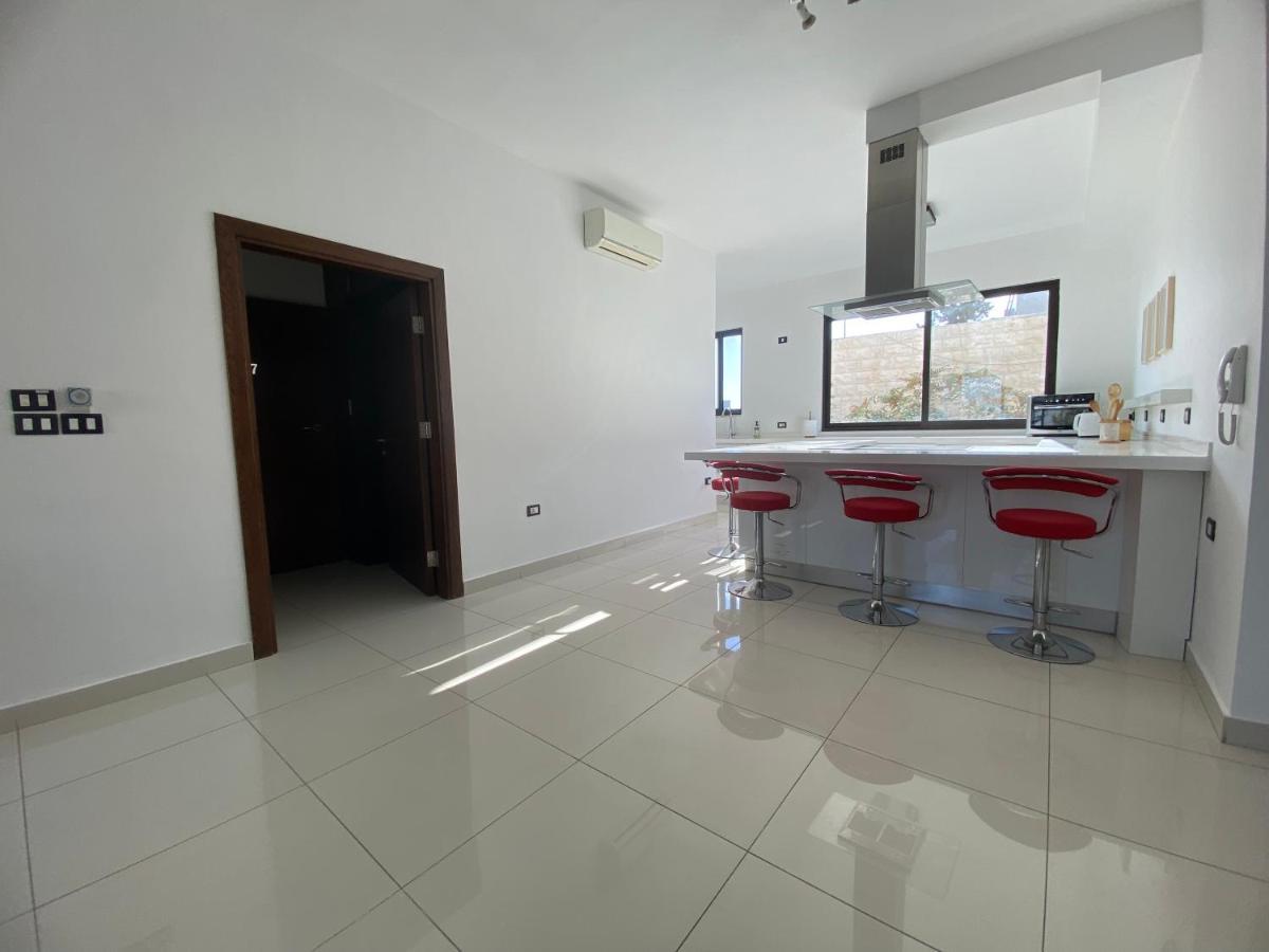 Lemon Tree Residence Amman Exterior photo